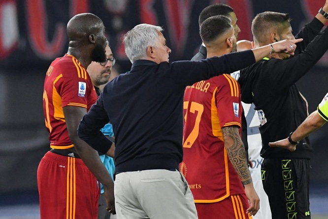 La Roma decidió no creer en la capacidad de entrenador de José Mourinho